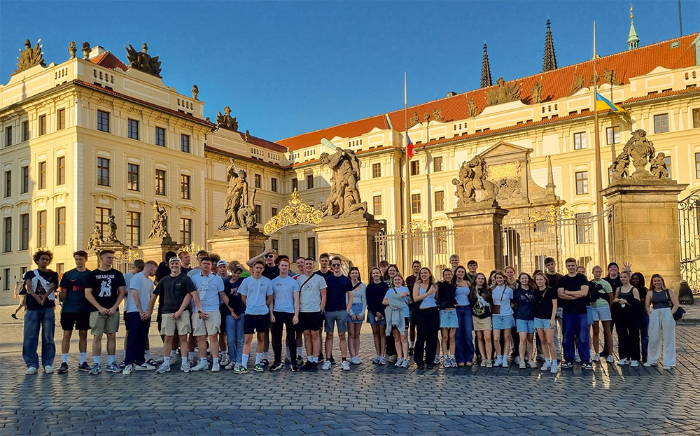 Gymnasieelever på studierejse i Prag